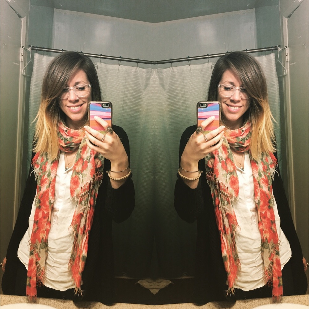 Meet your Posher, Laurel